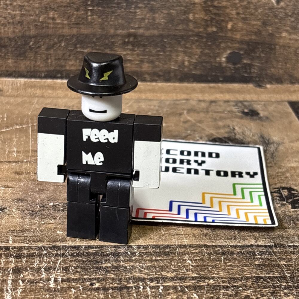R0BLOX Sorcus Figure NO CODE - Series 8 Toy WITH HAT